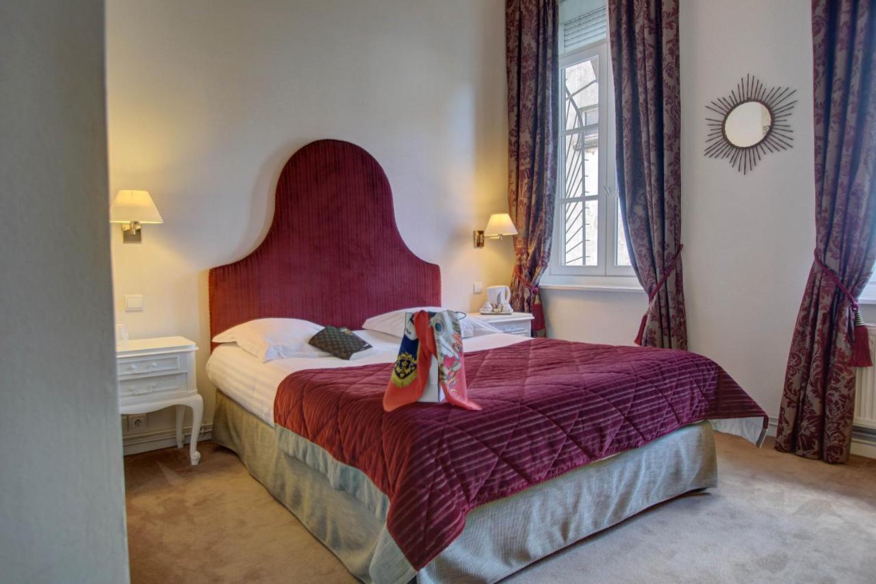 Hotel De L'Univers Arras Bagian luar foto